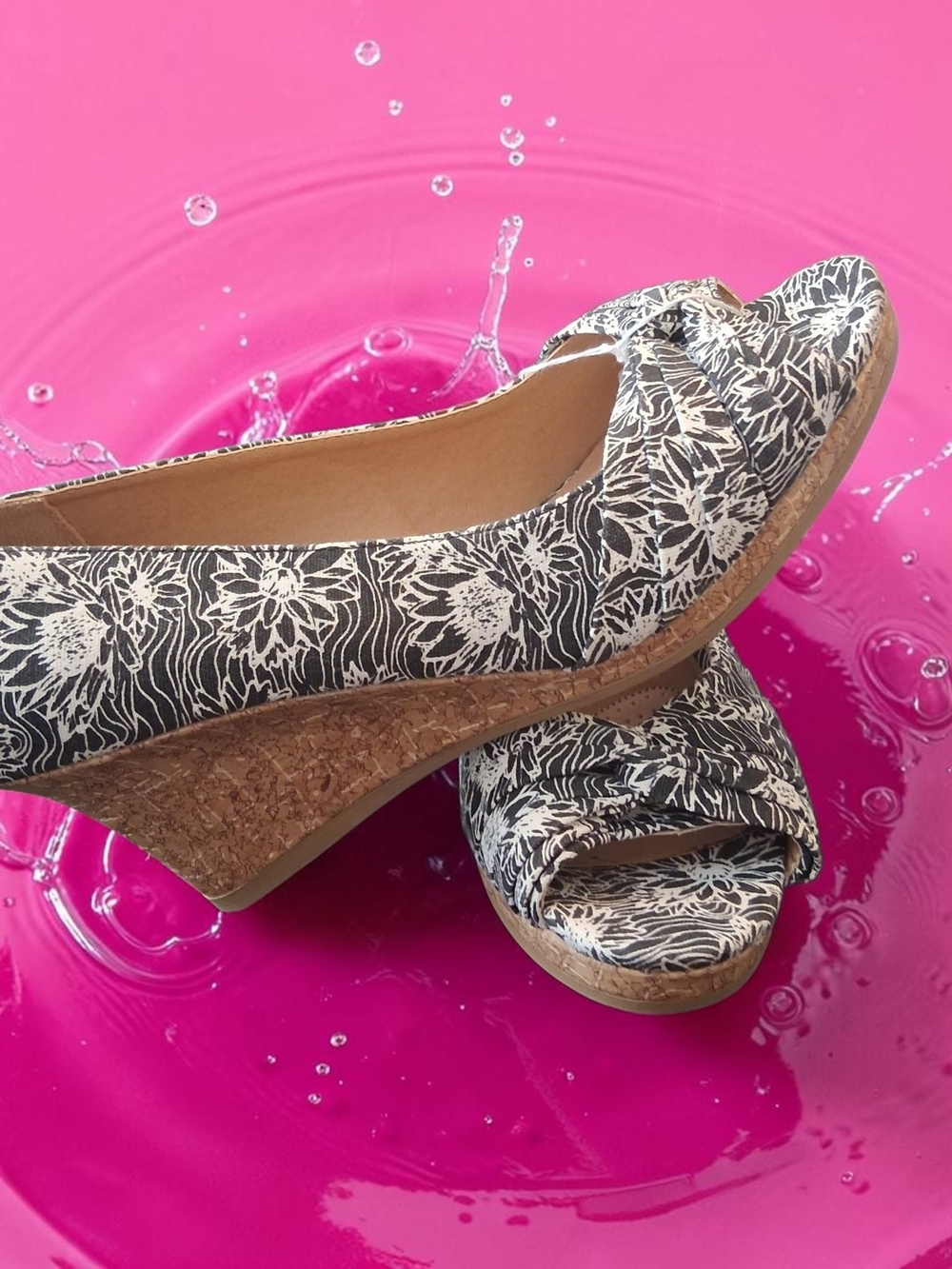 DexFlex Comfort floral canvas peep-toe wedges with a cork heel Summer Trendy